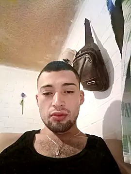 Suggarwhite18CM online show from November 18, 2025, 10:25 pm