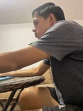 Snapshot of Dani202017 chatting on February 3, 2026, 11:21 pm Dani202017 online show from February 3, 2026, 11:21 pm