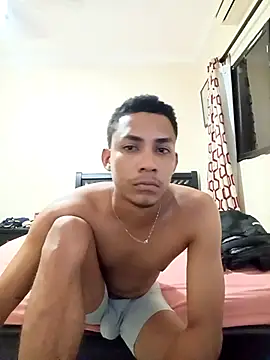 Snapshot of HomeTrypsin chatting on February 26, 2026, 6:12 am HomeTrypsin online show from February 26, 2026, 6:12 am