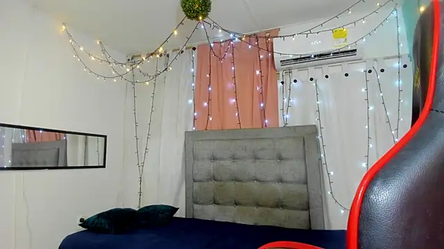 Snapshot of valentina_0_ chatting on February 10, 2025, 5:14 am valentina 0 online show from February 10, 2025, 5:14 am
