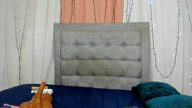 Snapshot of valentina_0_ chatting on February 11, 2025, 9:31 am valentina 0 online show from February 11, 2025, 9:31 am