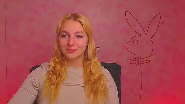 Snapshot of Milka_kiss_ chatting on December 10, 2024, 7:05 am Milka kiss online show from December 10, 2024, 7:05 am