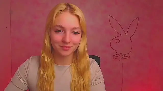 Snapshot of Milka_kiss_ chatting on December 10, 2024, 10:06 am Milka kiss online show from December 10, 2024, 10:06 am