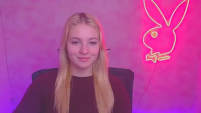 Snapshot of Milka_kiss_ chatting on February 4, 2025, 10:21 am Milka kiss online show from February 4, 2025, 10:21 am