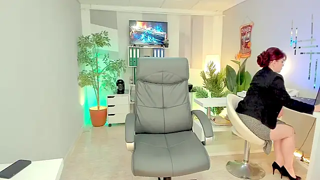 Snapshot of Butterflyblue_dream chatting on February 13, 2025, 1:26 pm Butterflyblue dream online show from February 13, 2025, 1:26 pm