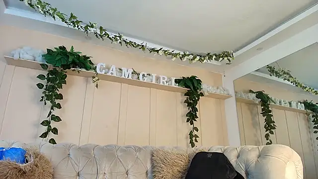 flavia cruz online show from May 28, 2026, 12:24 pm