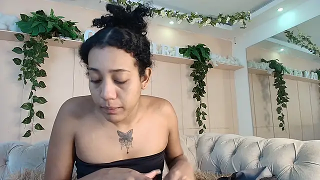 flavia cruz online show from May 31, 2026, 12:23 pm