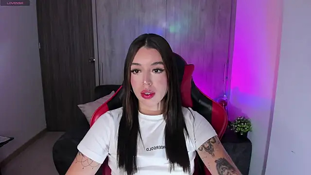 Snapshot of zoee_jackson chatting on January 11, 2026, 1:21 am zoee jackson online show from January 11, 2026, 1:21 am