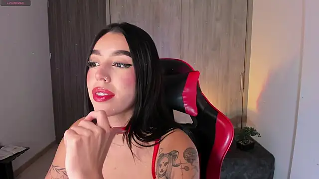 Snapshot of zoee_jackson chatting on February 6, 2026, 4:28 am zoee jackson online show from February 6, 2026, 4:28 am