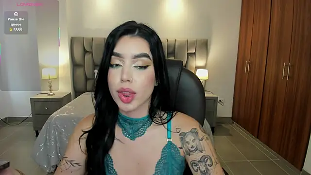 zoee jackson online show from June 9, 2026, 7:25 pm