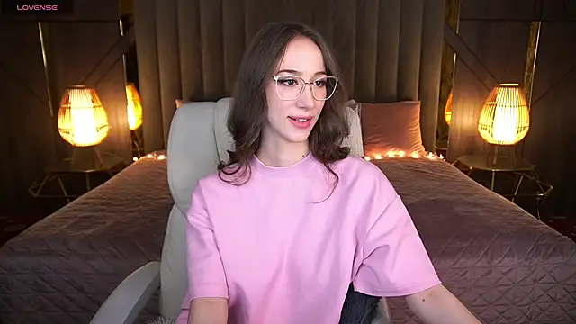 Snapshot of Evelyn_Rush chatting on March 23, 2025, 3:54 am Evelyn Rush online show from March 23, 2025, 3:54 am