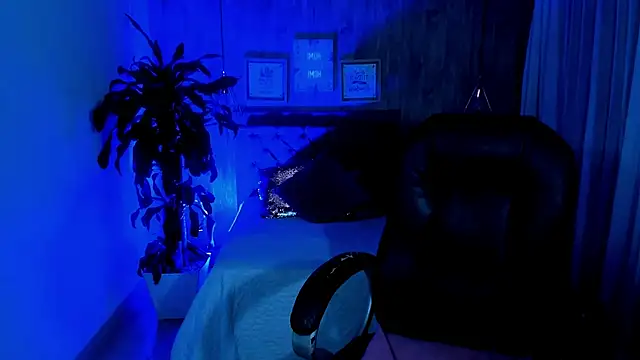 Snapshot of Xisu_ chatting on January 23, 2025, 6:49 am Xisu online show from January 23, 2025, 6:49 am