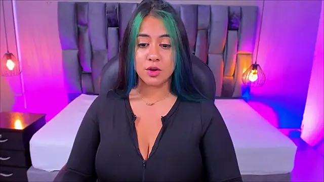 Snapshot of Xisu_ chatting on February 5, 2025, 11:44 am Xisu online show from February 5, 2025, 11:44 am