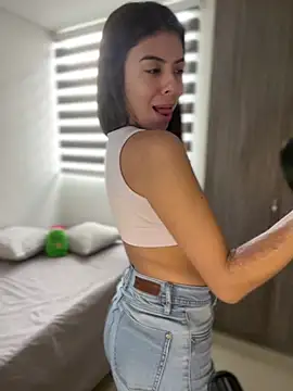 AmmyCollinsW online show from December 17, 2024, 7:48 pm