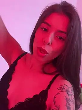 AmmyCollinsW online show from February 13, 2025, 11:04 pm