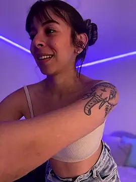 Snapshot of AmmyCollinsW chatting on January 14, 2026, 10:47 pm AmmyCollinsW online show from January 14, 2026, 10:47 pm