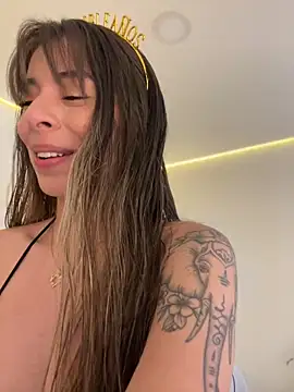 Snapshot of AmmyCollinsW chatting on March 3, 2026, 8:59 pm AmmyCollinsW online show from March 3, 2026, 8:59 pm