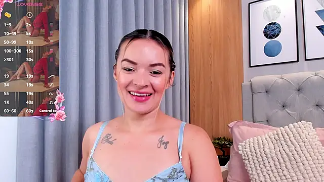 lennabell online show from April 15, 2026, 2:57 pm