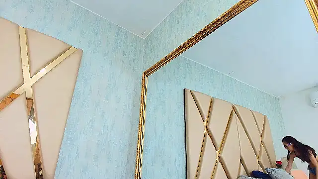 NicoleEsposito online show from February 27, 2025, 9:11 am