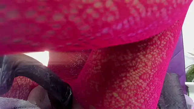 Snapshot of Maddyjohnsonn chatting on February 5, 2026, 12:43 pm Maddyjohnsonn online show from February 5, 2026, 12:43 pm