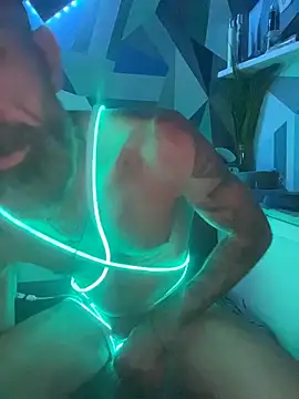 Snapshot of HandyBro chatting on November 12, 2025, 8:37 am HandyBro online show from November 12, 2025, 8:37 am