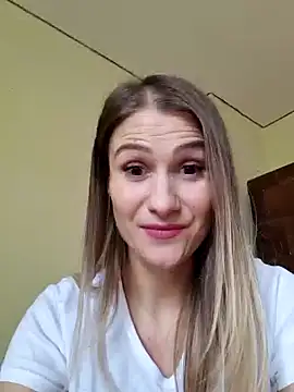 Snapshot of NattyReturn chatting on December 20, 2024, 8:17 am NattyReturn online show from December 20, 2024, 8:17 am