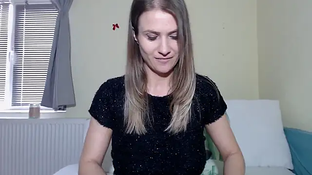 Snapshot of NattyReturn chatting on March 17, 2025, 7:57 am NattyReturn online show from March 17, 2025, 7:57 am