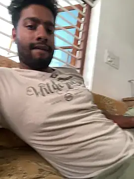 hardfukr0088 online show from April 3, 2026, 6:11 am