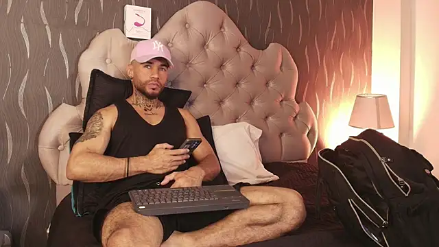 Snapshot of BruceNixon chatting on March 13, 2025, 9:16 pm BruceNixon online show from March 13, 2025, 9:16 pm