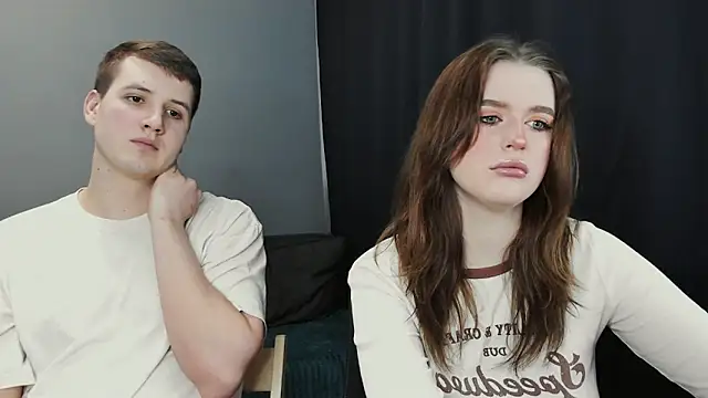 Pinku kitsune online show from March 5, 2025, 8:00 am