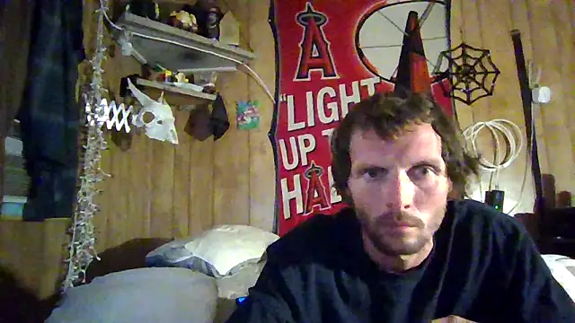 Snapshot of luke_thighwalker2469 chatting on January 1, 2025, 9:52 pm luke thighwalker2469 online show from January 1, 2025, 9:52 pm