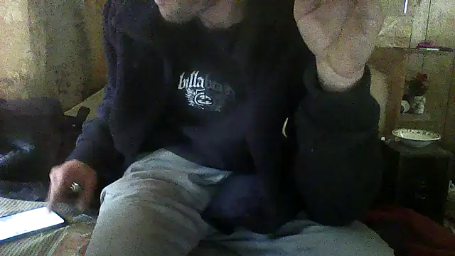 luke thighwalker2469 online show from April 27, 2026, 11:58 pm