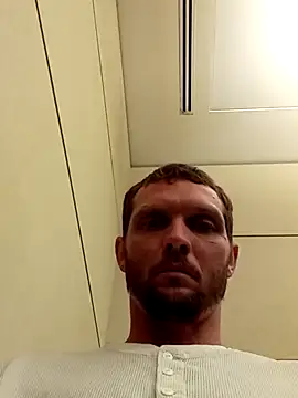 luke thighwalker2469 online show from May 22, 2026, 4:34 pm