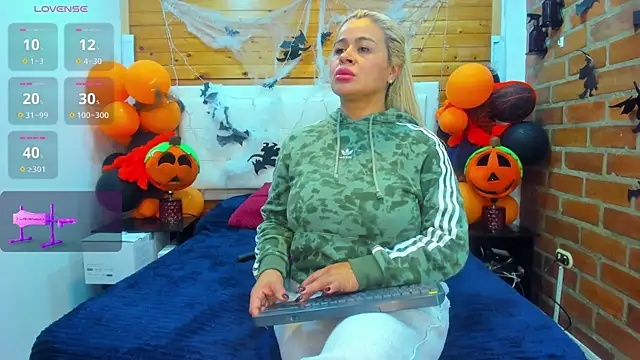 Dulcex69 online show from October 24, 2025, 10:00 am