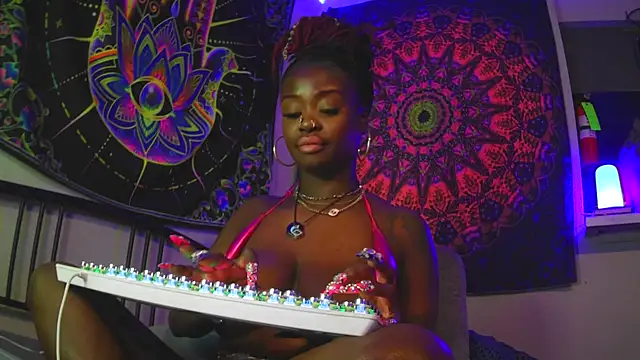 Snapshot of Tatithegoddess chatting on January 29, 2025, 7:46 am Tatithegoddess online show from January 29, 2025, 7:46 am