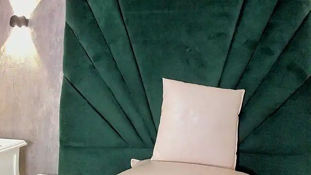 Snapshot of Ariana_ceballos chatting on December 19, 2024, 5:40 pm Ariana ceballos online show from December 19, 2024, 5:40 pm