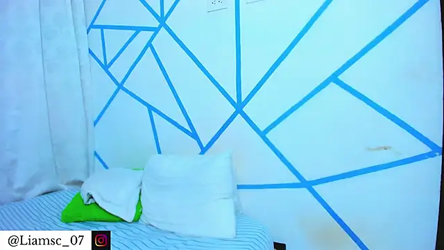 Snapshot of liam_scott77 chatting on February 3, 2026, 2:53 am liam scott77 online show from February 3, 2026, 2:53 am