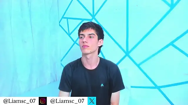 Snapshot of liam_scott77 chatting on February 18, 2026, 10:28 pm liam scott77 online show from February 18, 2026, 10:28 pm