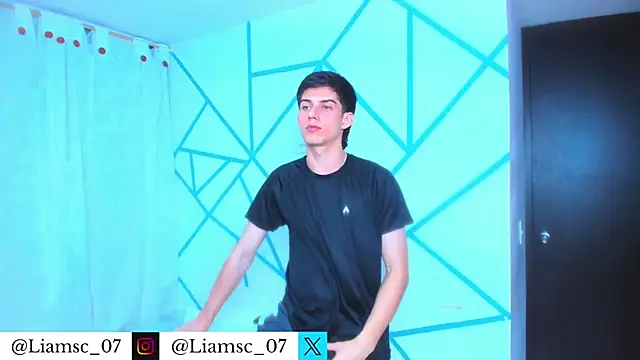 Snapshot of liam_scott77 chatting on February 27, 2026, 10:21 pm liam scott77 online show from February 27, 2026, 10:21 pm