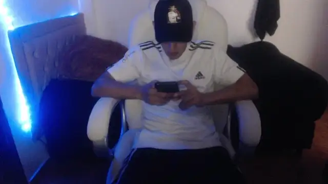 Snapshot of Iruma_fat_dick777 chatting on February 10, 2025, 3:53 pm Iruma fat dick777 online show from February 10, 2025, 3:53 pm