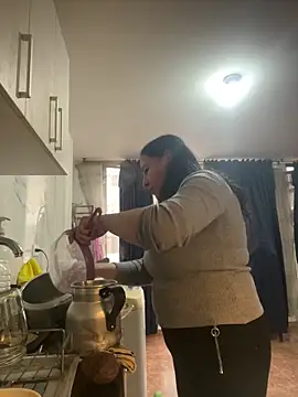 Freya Artemisa online show from December 17, 2025, 9:54 pm