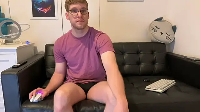 BlueEyedTallGuy94 online show from December 27, 2024, 2:36 am