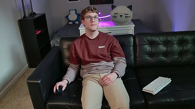 Snapshot of BlueEyedTallGuy94 chatting on January 17, 2026, 11:08 pm BlueEyedTallGuy94 online show from January 17, 2026, 11:08 pm