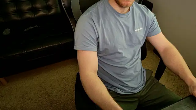 Snapshot of BlueEyedTallGuy94 chatting on February 2, 2026, 8:18 pm BlueEyedTallGuy94 online show from February 2, 2026, 8:18 pm