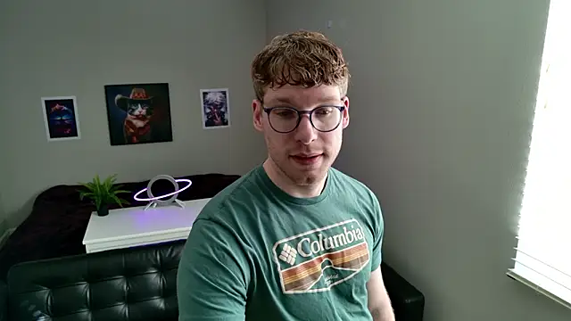 Snapshot of BlueEyedTallGuy94 chatting on February 26, 2026, 9:47 pm BlueEyedTallGuy94 online show from February 26, 2026, 9:47 pm