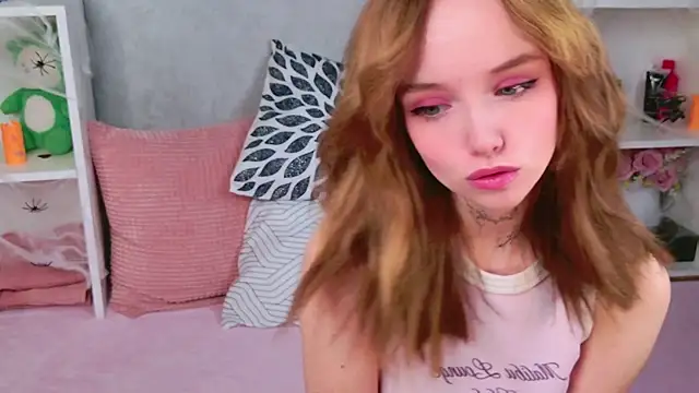 b4by LoL1 online show from November 9, 2025, 6:06 pm