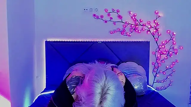 JoannLowe online show from March 24, 2026, 8:14 pm