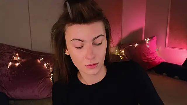 tomorrows day online show from December 4, 2025, 9:12 pm