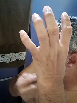 Snapshot of gordonunes chatting on December 22, 2025, 1:35 am gordonunes online show from December 22, 2025, 1:35 am