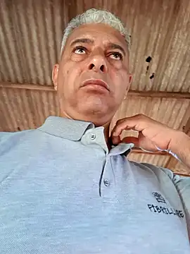 Snapshot of gordonunes chatting on February 15, 2026, 11:19 am gordonunes online show from February 15, 2026, 11:19 am